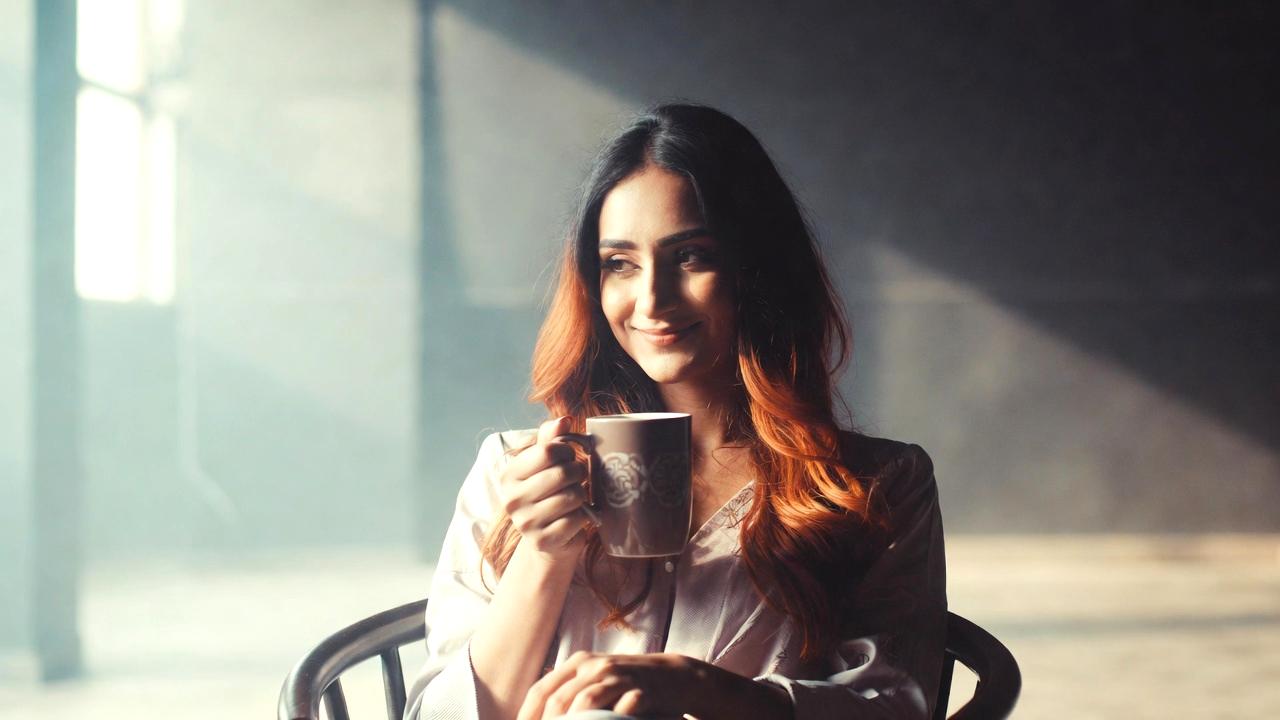 自己許可の重要性と豊かさを受け取る準備を示すイメージ