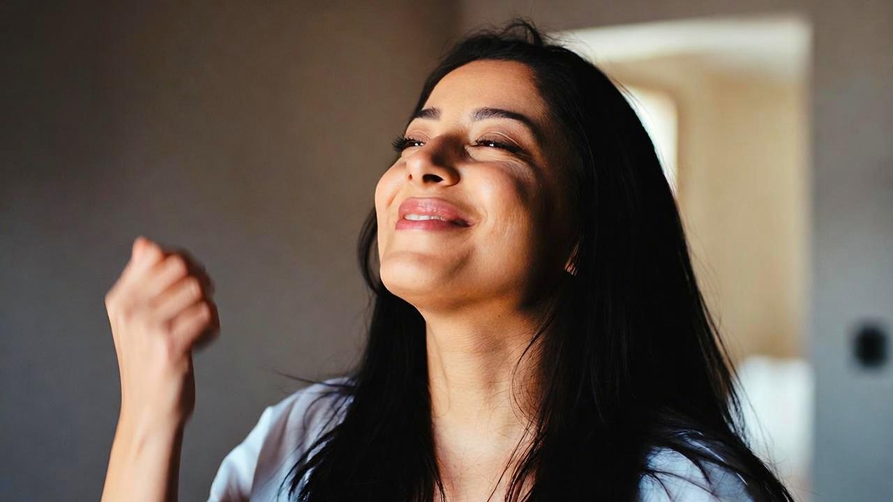 日常の中で自然に恋愛を楽しむ穏やかなイメージ