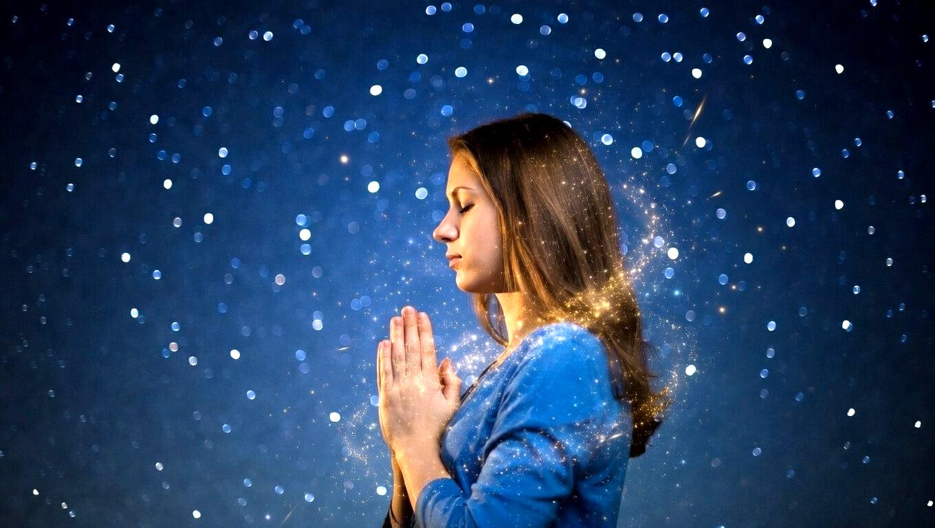 寝室でリラックスしながらエネルギーを整える穏やかなナイトルーティンのイメージ