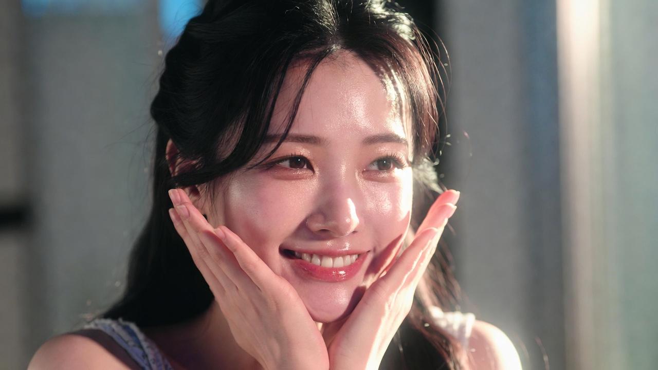 心に響くポジティブな言葉を書き留めるイメージ