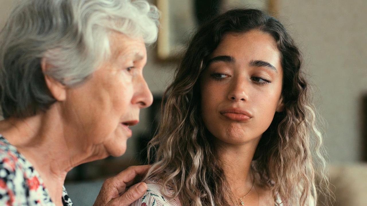 家庭内で支配や否定に悩む空気感を表したイメージ