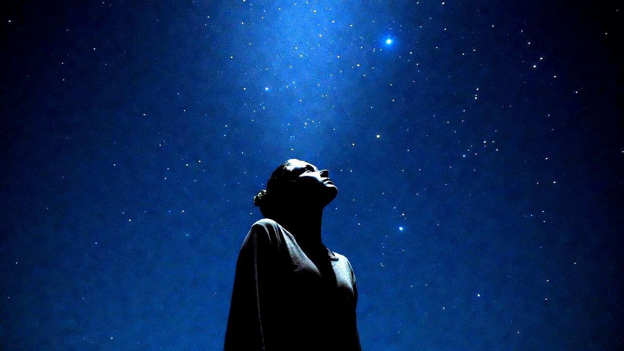 静かな瞑想でツインレイとつながる神秘的なエネルギーの流れ